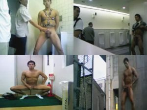 【無修正ゲイ動画】トイレで拘束具を装着させられた男がひたすら手コキをさせられてザーメンを噴き出しちゃうww