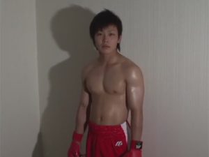 【ゲイ動画ビデオ】ボクサーのマッチョなイケメンがゴーグルマンにアナルセックスをされて絶頂をすることになるww